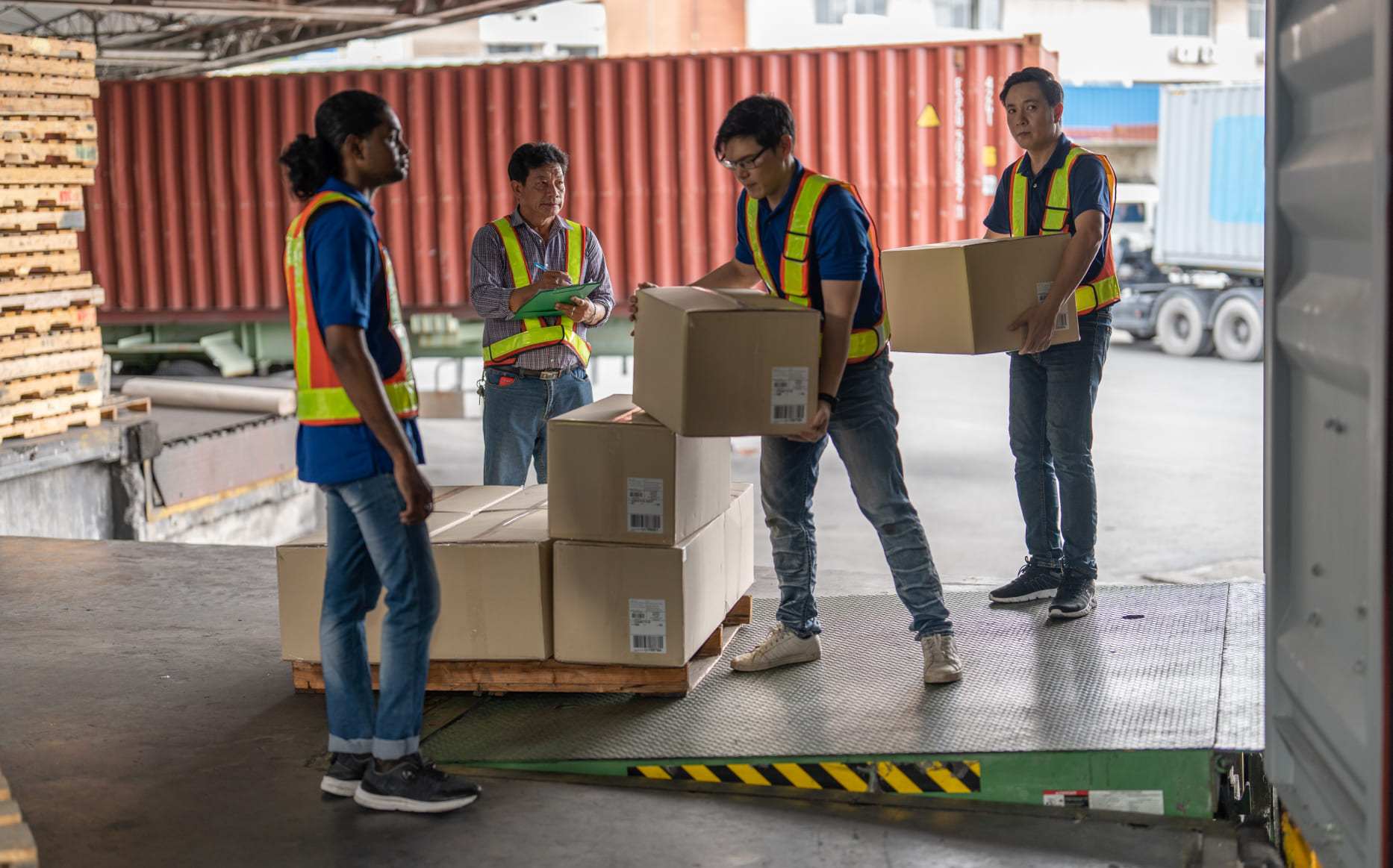 Pengertian Inbound dan Outbound Logistik serta Perbedaannya